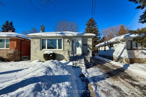 186 Hendon Avenue, North York, ON, M2M1A7 | Card Image