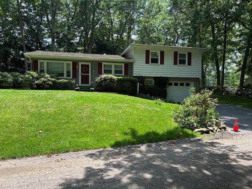 452 Wendy Way, Franklin, PA, 16323-1844 | Card Image