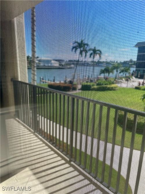 204-3200 Gulf Shore Blvd N, NAPLES, FL, 34103-3917 | Card Image