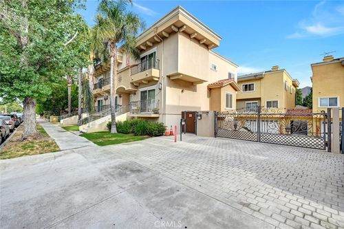 111-13629 Wyandotte St, Van Nuys, CA, 91405-2857 | Card Image