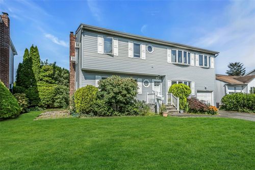 20 Wensley Rd, Plainview, NY, 11803-2614 | Card Image