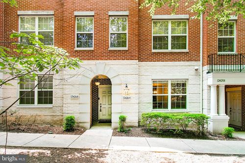 12426 Liberty Bridge Rd, FAIRFAX, VA, 22033-6042 | Card Image