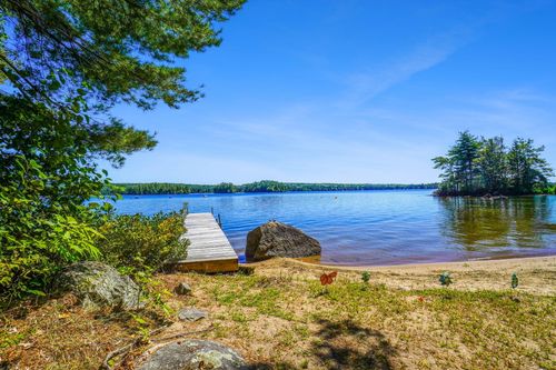 331 Shore Rd, Gray, ME, 04039 | Card Image