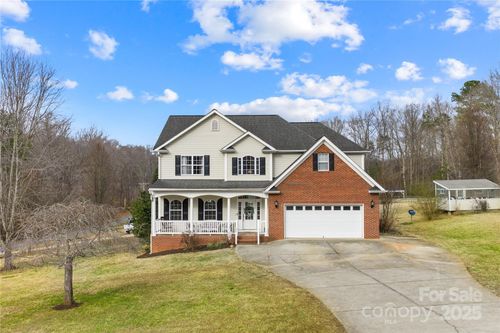 107 Dove Meadow Ln, Statesville, NC, 28625-9023 | Card Image