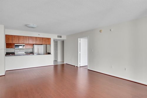 apt-2821-1200 Brickell Bay Dr, Miami, FL, 33131-3267 | Card Image