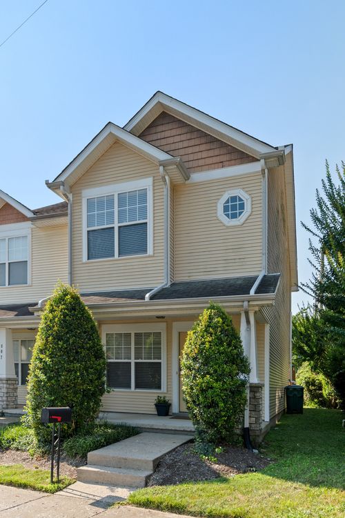 809 Benton Ave, Nashville, TN, 37204-2103 | Card Image