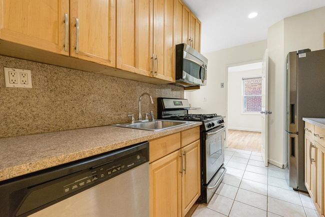APT-5B - 72 112 Th St, Home with 2 bedrooms, 1 bathrooms and null parking in Forest Hills NY | Image 18