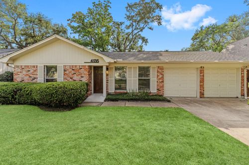 4135 Hill Oak Dr, Houston, TX, 77092-5134 | Card Image