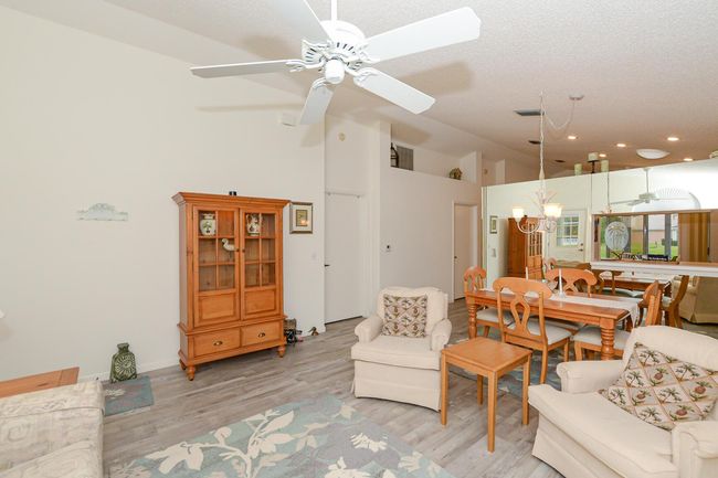 1162 Nw Lombardy Dr, Condo with 2 bedrooms, 2 bathrooms and null parking in Port St Lucie FL | Image 9