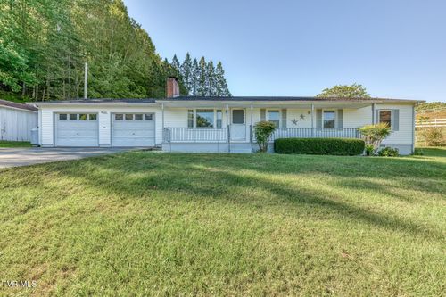 212 Roy Bowers Rd, Elizabethton, TN, 37643-5772 | Card Image