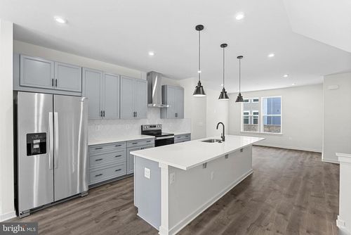 17940 Alicia Ave, Dumfries, VA, 22025 | Card Image