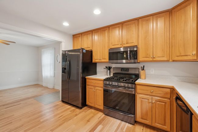 506 Renshaw St, House other with 3 bedrooms, 3 bathrooms and null parking in Rochester MI | Image 14