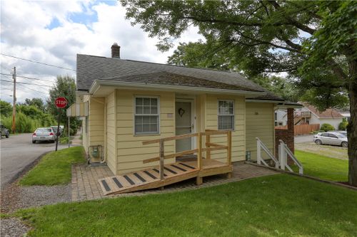 404 Curtis St, South Heights, PA, 15081-1015 | Card Image