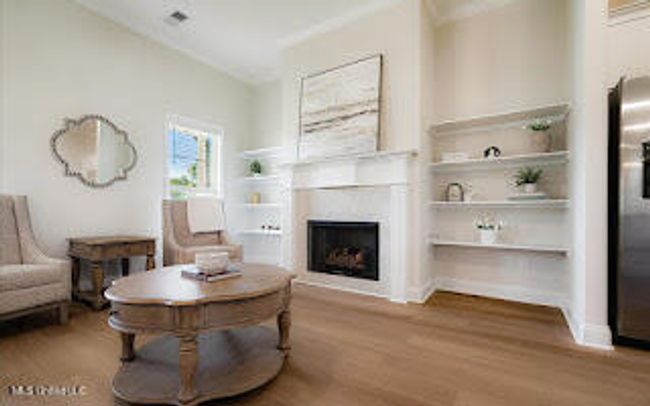 living room | Image 10