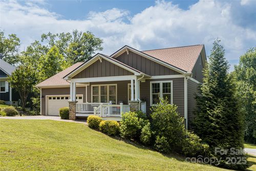 91 Greenwells Glory Dr, Biltmore Lake, NC, 28715-8901 | Card Image
