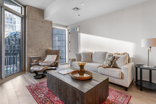 unit-1410-301 Demonbreun St, Nashville, TN, 37201-2241 | Card Image