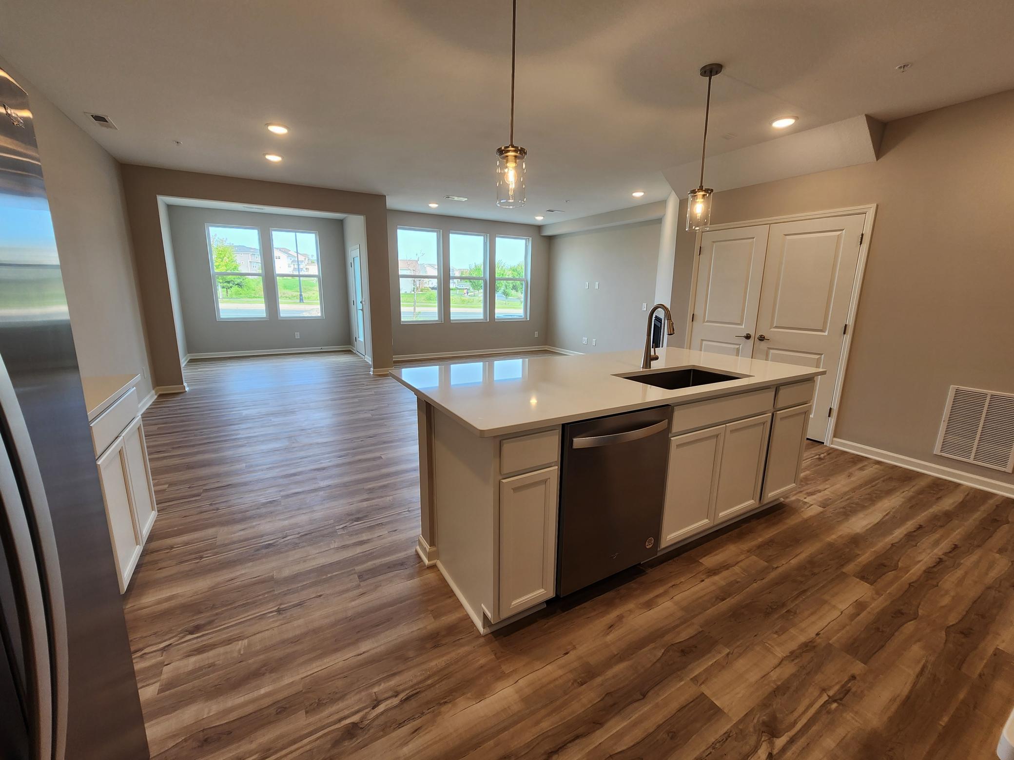 4th St, Lake Elmo, MN 55042