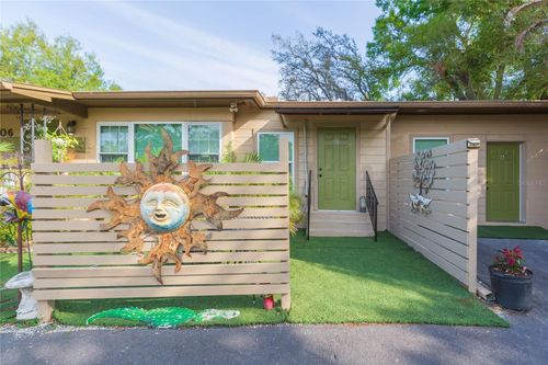 b-4906 River Hills Dr, Tampa, FL, 33617-6928 | Card Image