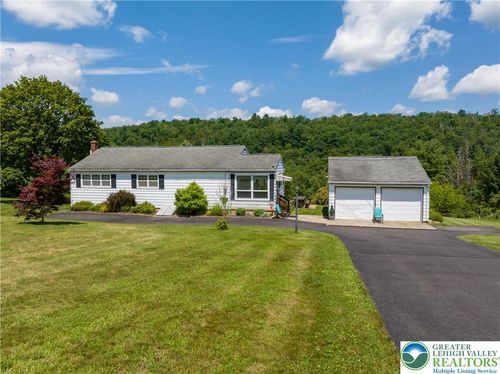 724 Pine St, Palmerton, PA, 18071-9708 | Card Image