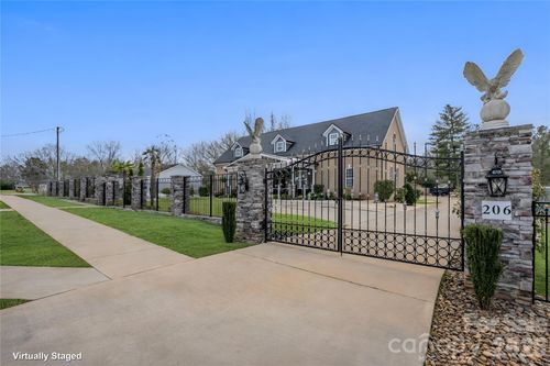 206 Cedar Dr, Salisbury, NC, 28147-9243 | Card Image