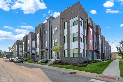 1303 Deloss St, Indianapolis, IN, 46203-1160 | Card Image