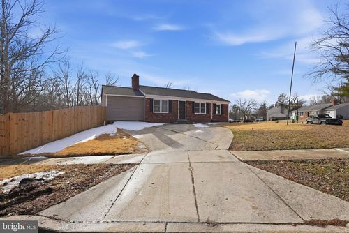 13001 Windbrook Dr, CLINTON, MD, 20735-1231 | Card Image