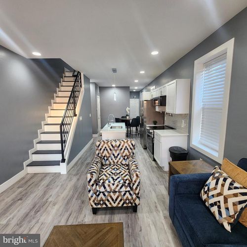 2751 Fenwick Ave, BALTIMORE, MD, 21218-4952 | Card Image