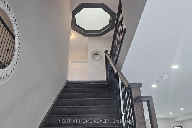 19 Creedon Cres, House other with 5 bedrooms, 4 bathrooms and 2 parking in Ajax ON | Image 25