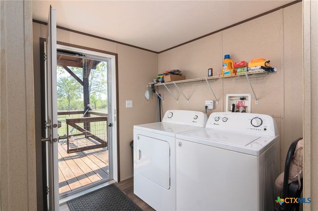 2105 Fm 1104, House other with 3 bedrooms, 2 bathrooms and null parking in Kingsbury TX | Image 17
