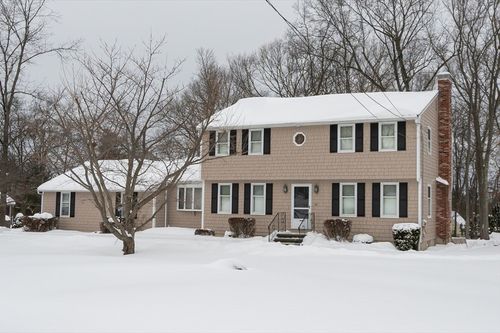28 Bridal Path Rd, Dracut, MA, 01826-1441 | Card Image