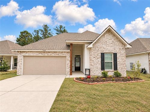 11268 Clover Knoll Dr, Covington, LA, 70433-7372 | Card Image