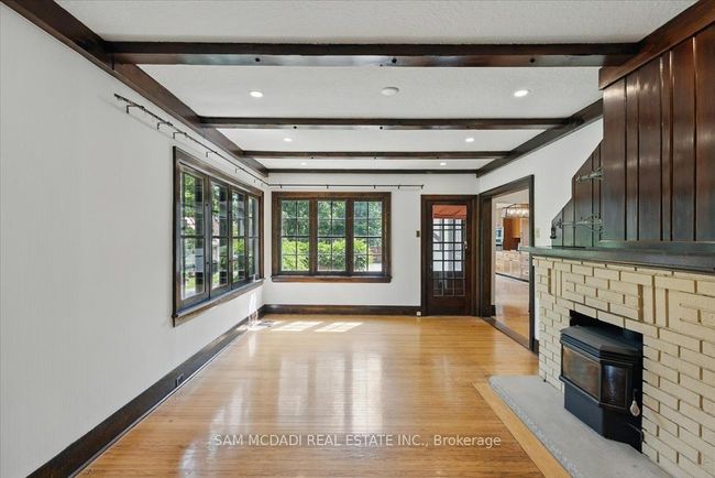 62 Maple Ave S, House other with 3 bedrooms, 3 bathrooms and 3 parking in Mississauga ON | Image 10