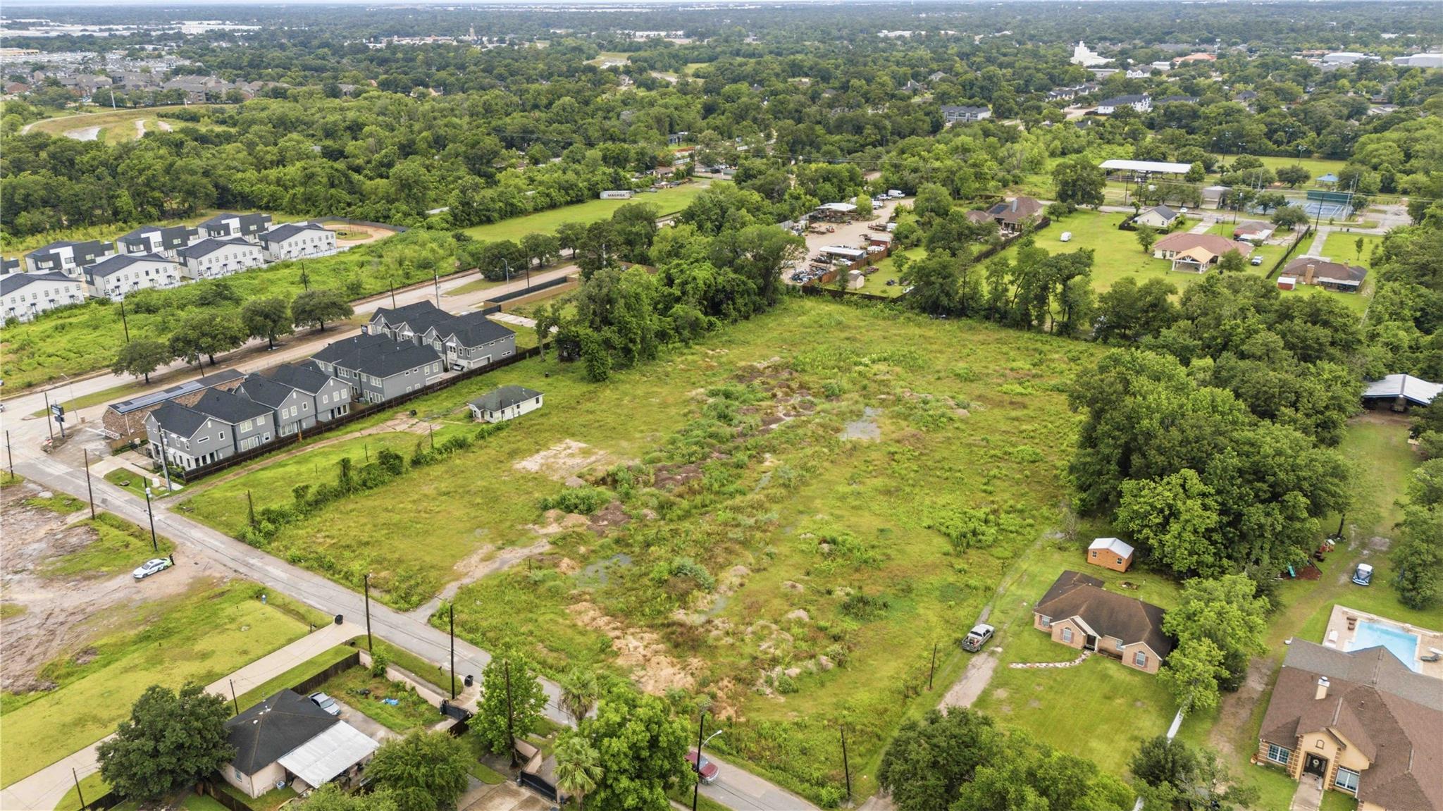 Land in Houston 5