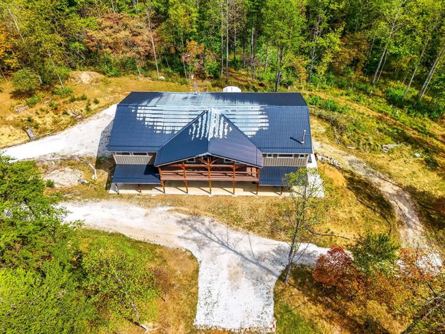 13427 State Route 374, House other with 3 bedrooms, 3 bathrooms and null parking in Rockbridge OH | Image 14