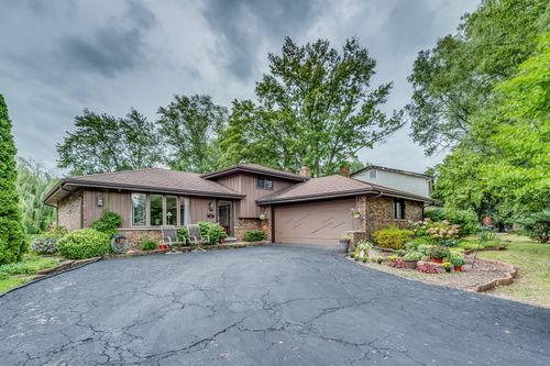 21W211 North Ln, Itasca, IL, 60143-2483 | Card Image
