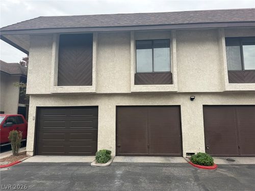 na-2119 Pine Breeze Ln, Las Vegas, NV, 89119-6022 | Card Image