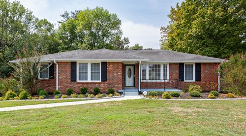 210 Essex Dr, Clarksville, TN, 37043-5010 | Card Image