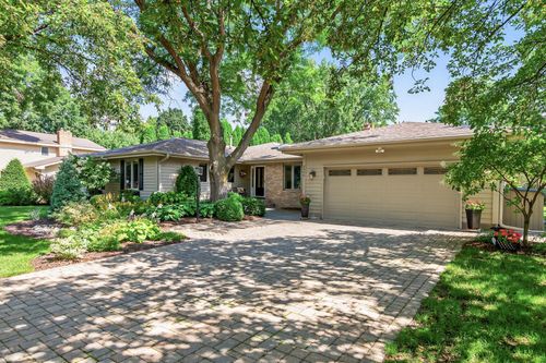 3940 Yorktown Lane N, Plymouth, MN, 55441 | Card Image