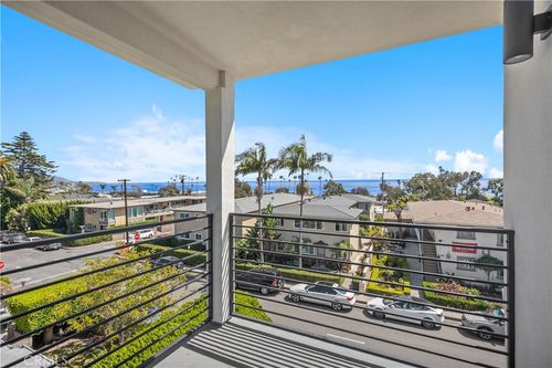 428 Cypress Dr, Laguna Beach, CA, 92651-1701 | Card Image