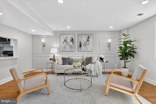 3681 Masthead Trl, TRIANGLE, VA, 22172-1051 | Card Image