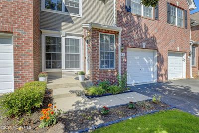 86 Ironwood Court, Condo with 3 bedrooms, 2 bathrooms and null parking in Middletown NJ | Image 3