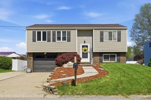 616 Snyder St, Conway, PA, 15027-1345 | Card Image