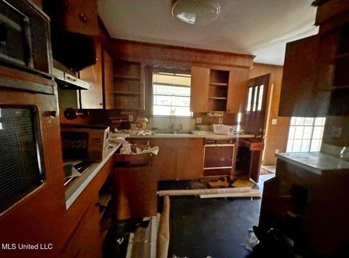 1110 Dardanelle Dr, Jackson, MS, 39204-4547 | Card Image