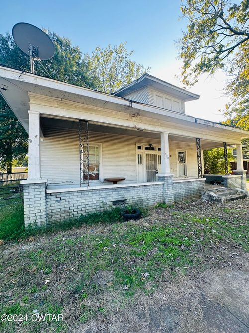350 Gordon St, Jackson, TN, 38301-5104 | Card Image