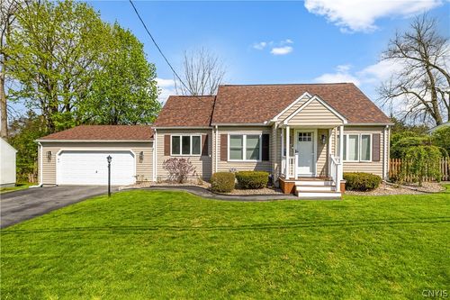 30 Allman Pl, New Hartford, NY, 13413-1802 | Card Image