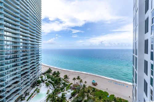 apt-2002-18911 Collins Ave, Sunny Isles Beach, FL, 33160-2391 | Card Image