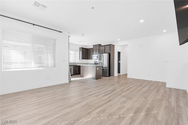 UNIT-143 - 5730 Sky Pointe Dr, Townhouse with 2 bedrooms, 2 bathrooms and null parking in Las Vegas NV | Image 5