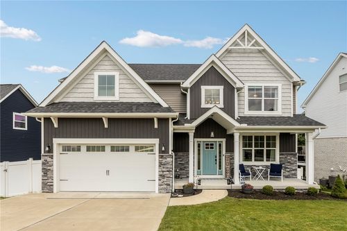 582 Forest Oaks Trl, North Huntingdon, PA, 15642-1197 | Card Image