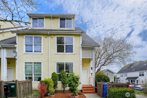 7710 Chicago Ct S, Seattle, WA, 98118-6462 | Card Image