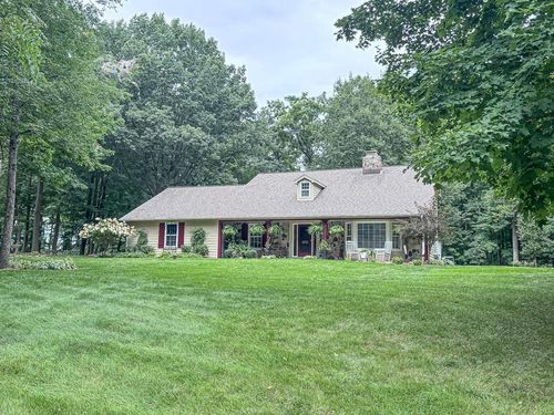 28812 Grove Lane, Waterford, WI, 53185 | Card Image